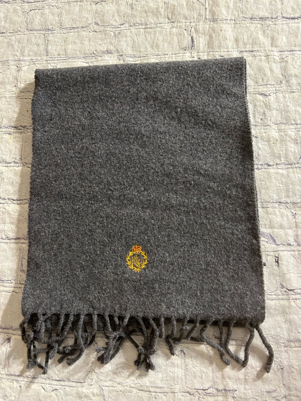 LAUREN RALPH LAUREN GREEN LABEL HEATHER GREY WOOL & NYLON CREST LOGO SCARF